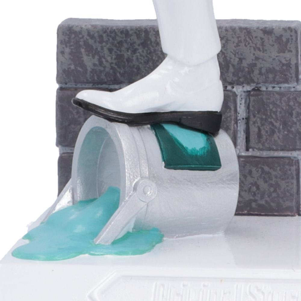Original Stormtrooper - 'Hit a Brick Wall' Construction Scene Collectable Resin Figurine (17.5cm) - Image 3